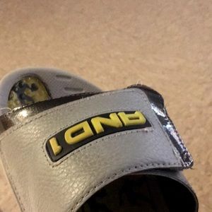 And 1 slides green black and gray